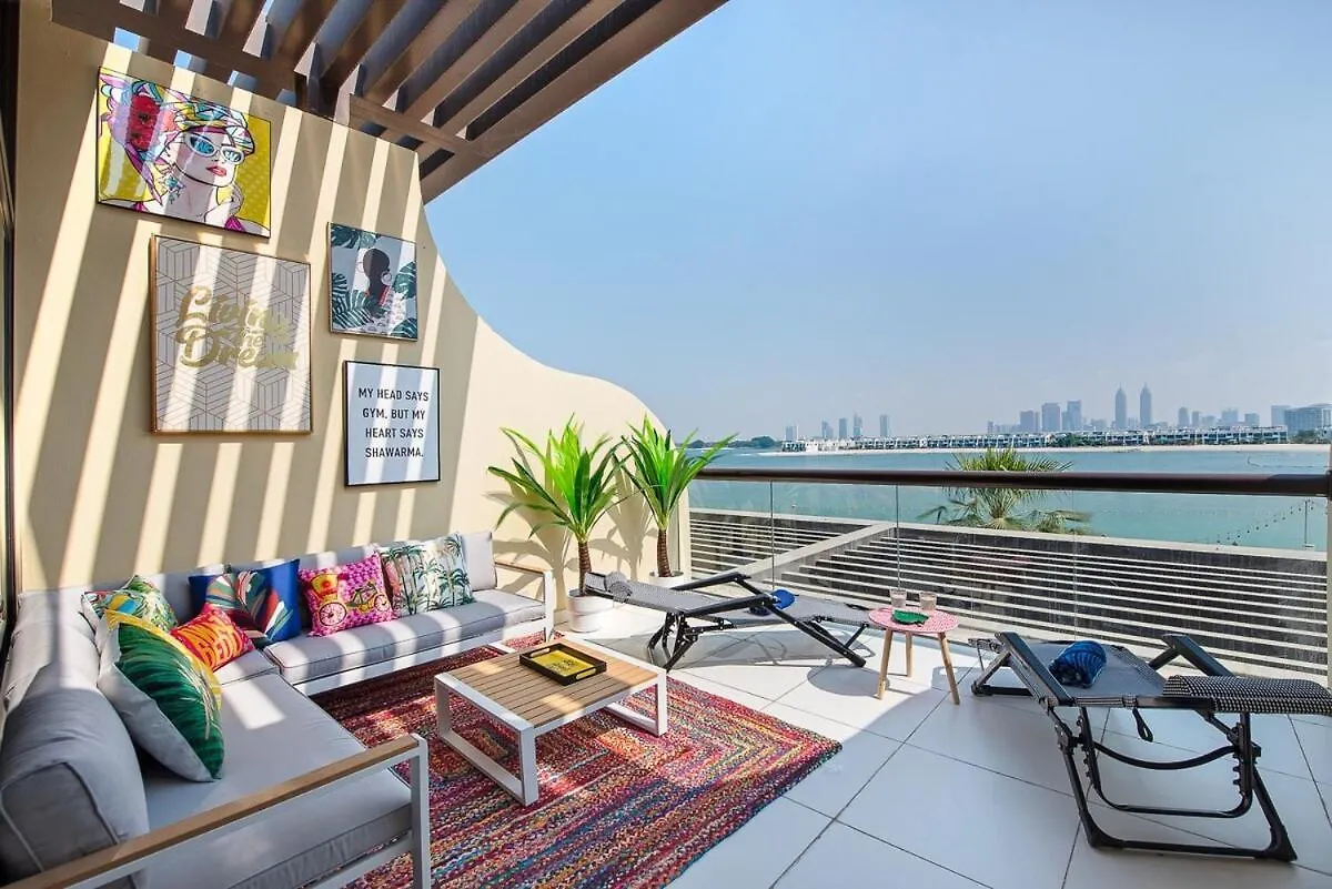 Spectacular Studio In Palm Jumeirah With Beachside Living Experience! Apartment Dubai
