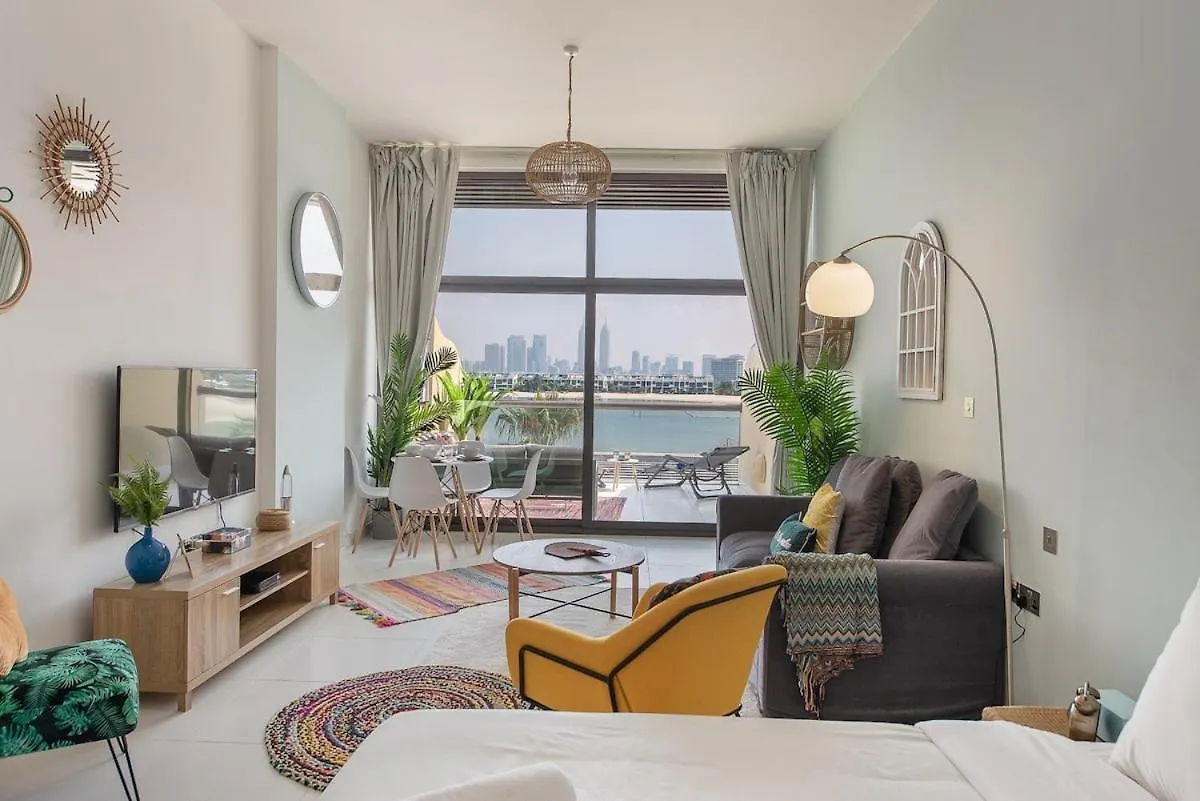 Spectacular Studio In Palm Jumeirah With Beachside Living Experience! Apartment Dubai