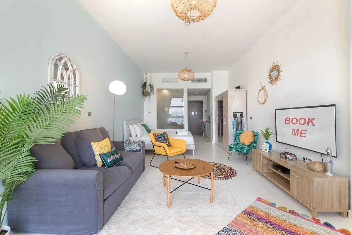 Spectacular Studio In Palm Jumeirah With Beachside Living Experience! Apartment Dubai United Arab Emirates